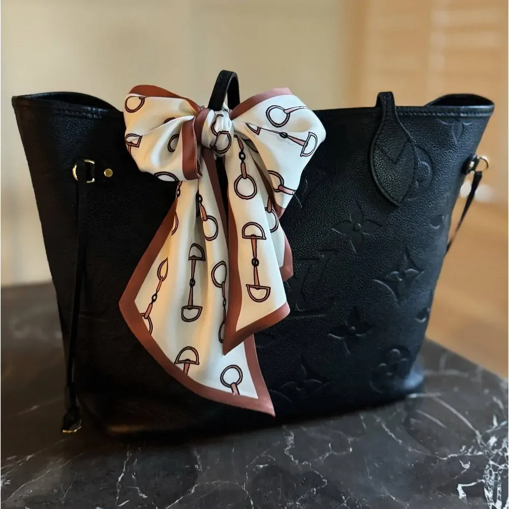 Equestrian Chain Link Border Accent Scarf